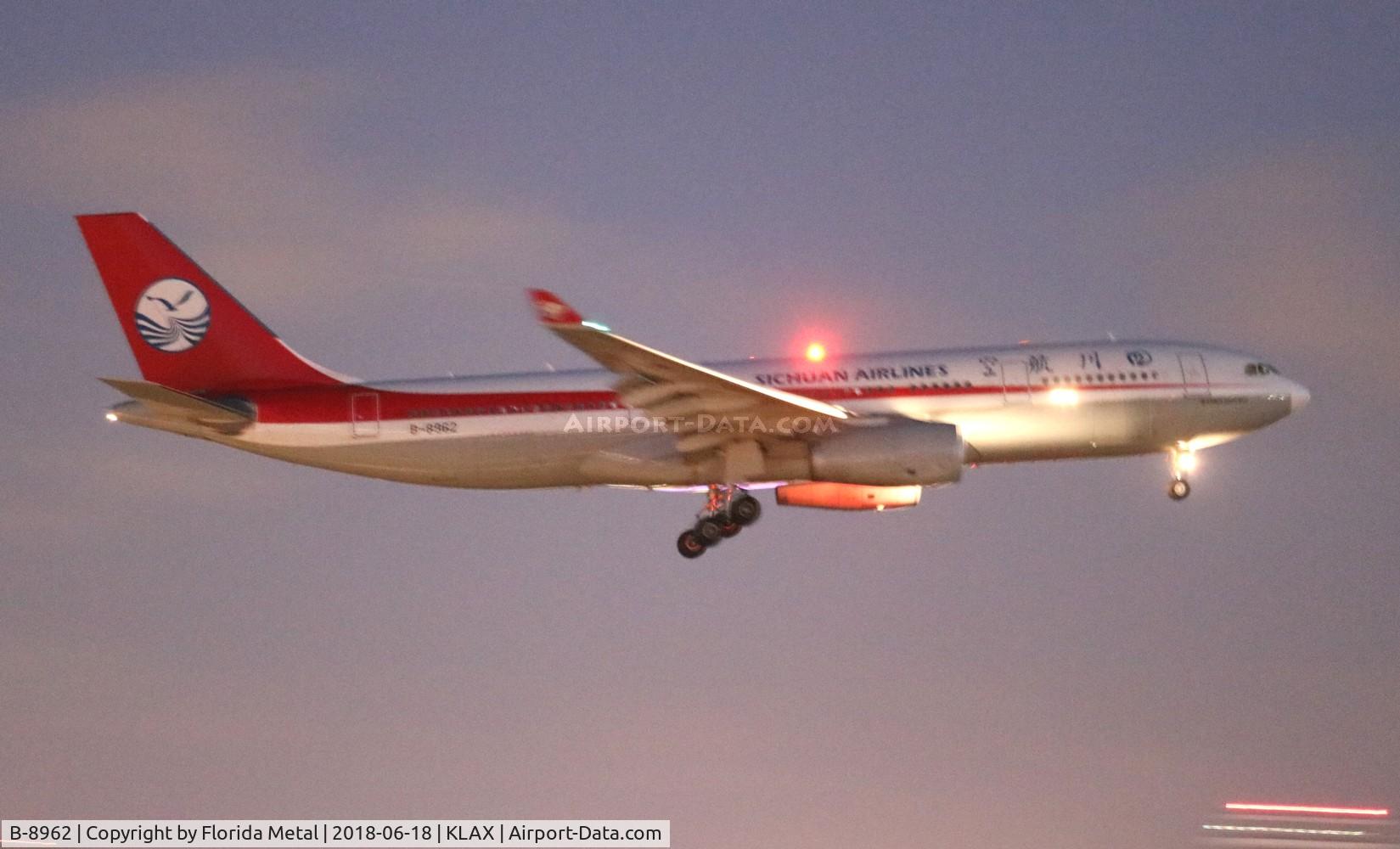 B-8962, 2017 Airbus A330-243 C/N 1780, Sichuan A332 zx