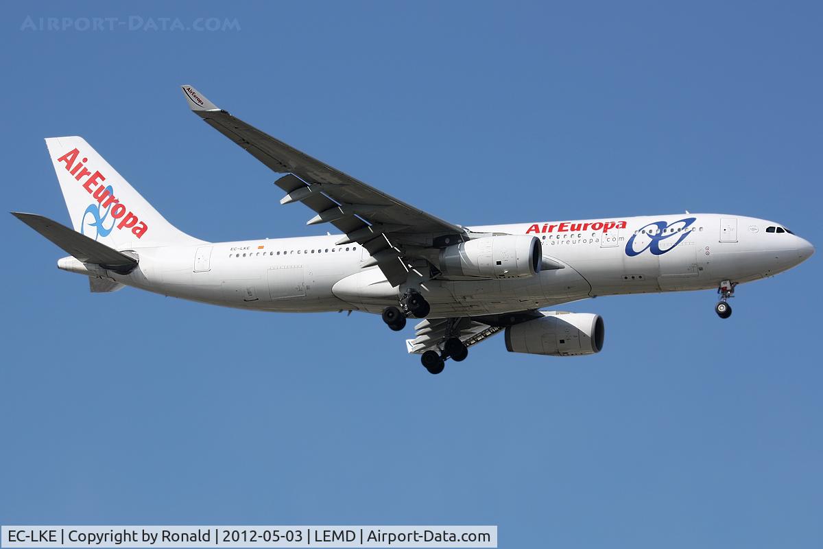 EC-LKE, 2002 Airbus A330-243 C/N 461, at mad