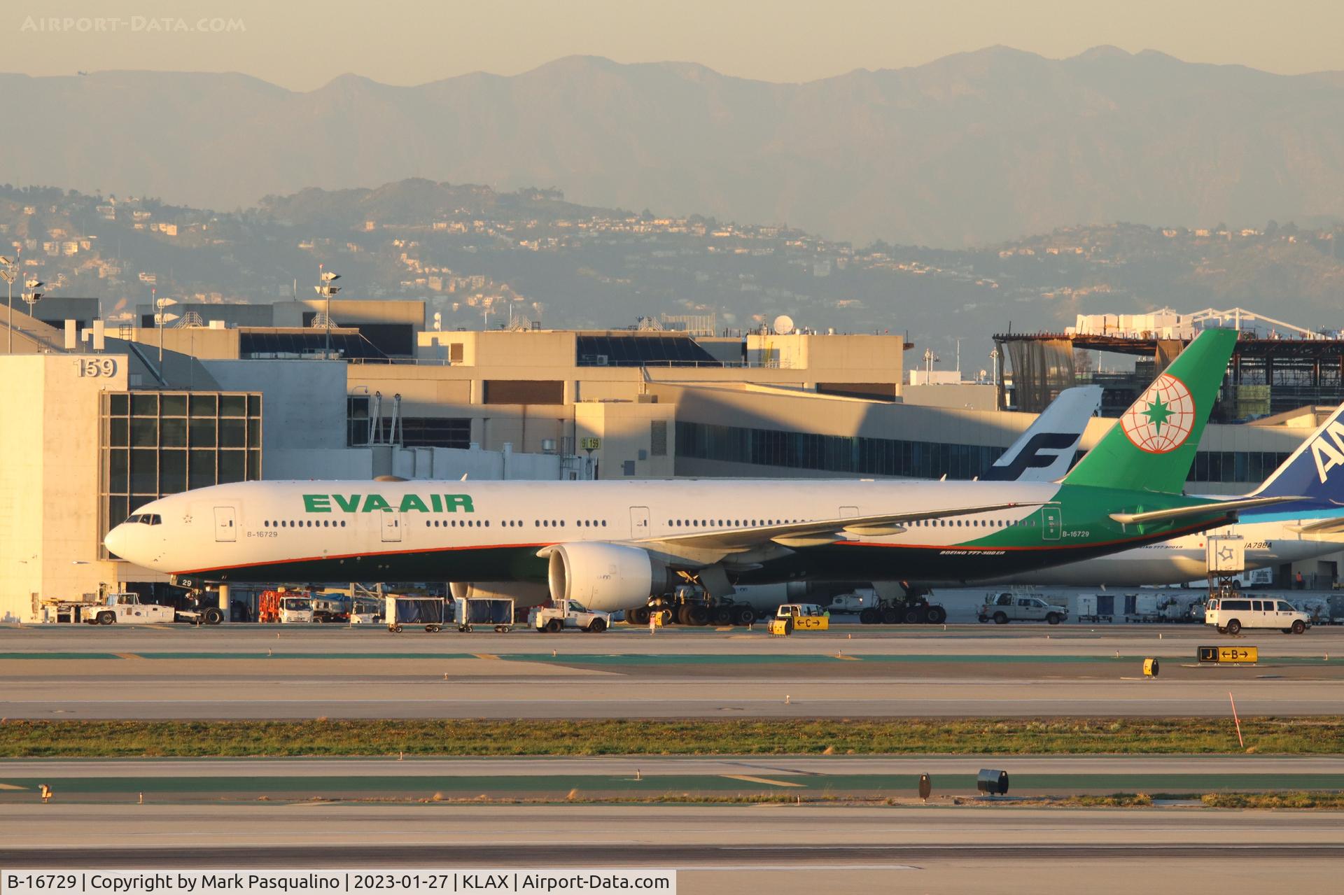 B-16729, 2016 Boeing 777-35E/ER C/N 61601, Boeing 777-35E/ER