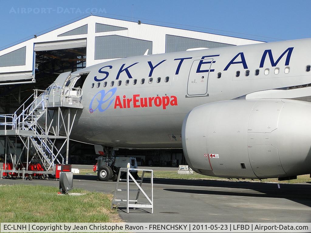 EC-LNH, 2003 Airbus A330-243 C/N 551, Air Europa 