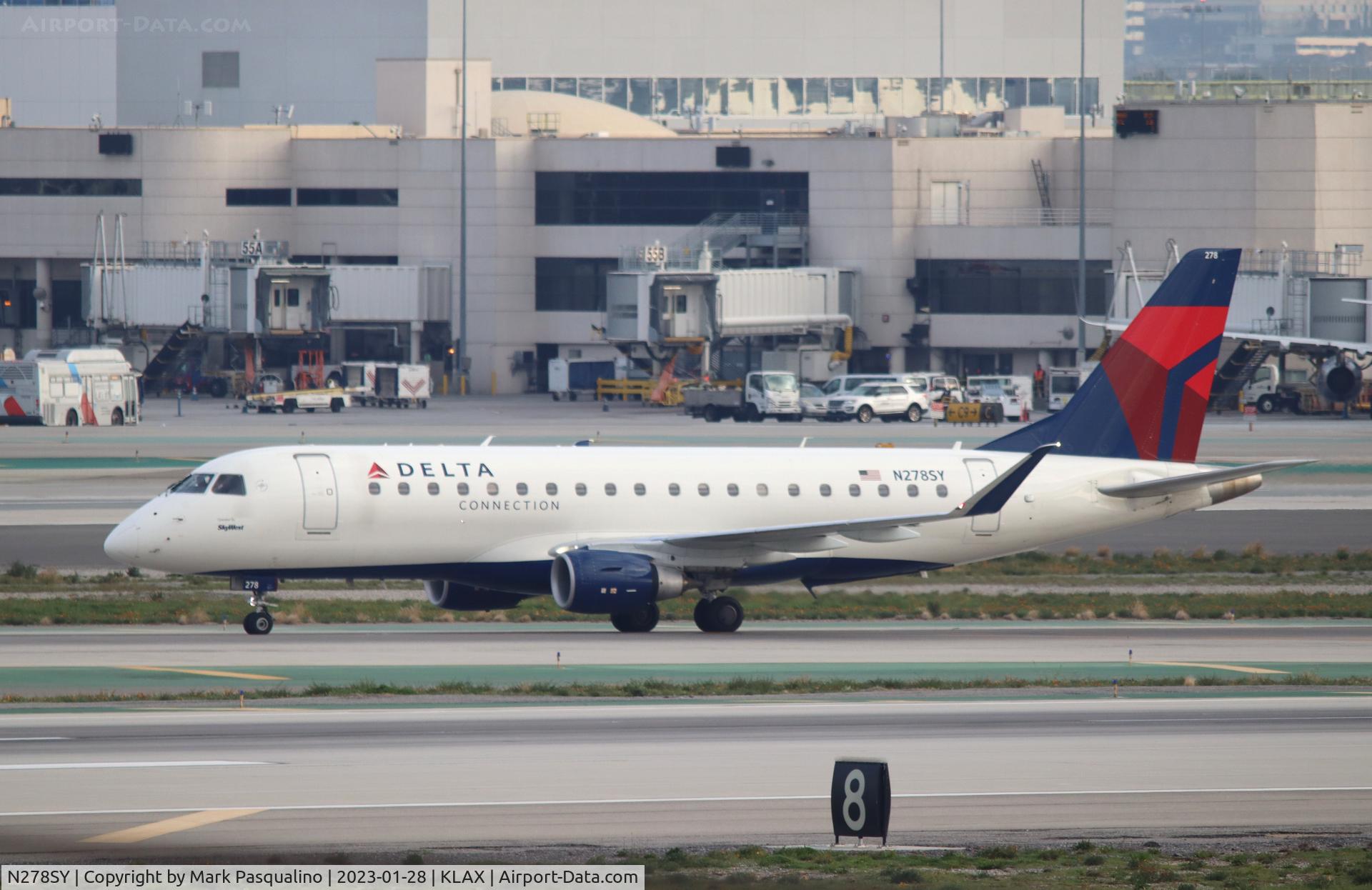 N278SY, 2018 Embraer 175LR (ERJ-170-200LR) C/N 17000742, ERJ-170-200LR