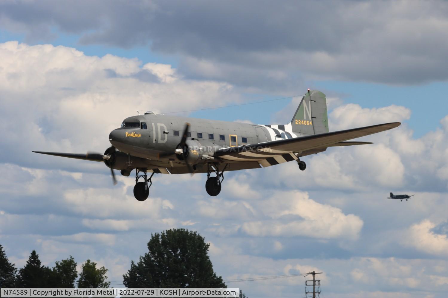 N74589, 1943 Douglas DC3C-S1C3G (C-47A) C/N 9926, OSH 2022