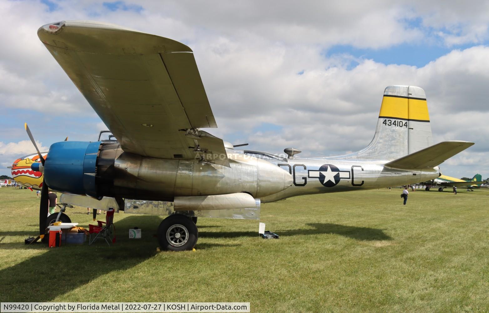 N99420, 1944 Douglas B-26B Invader C/N 27383, OSH 2022