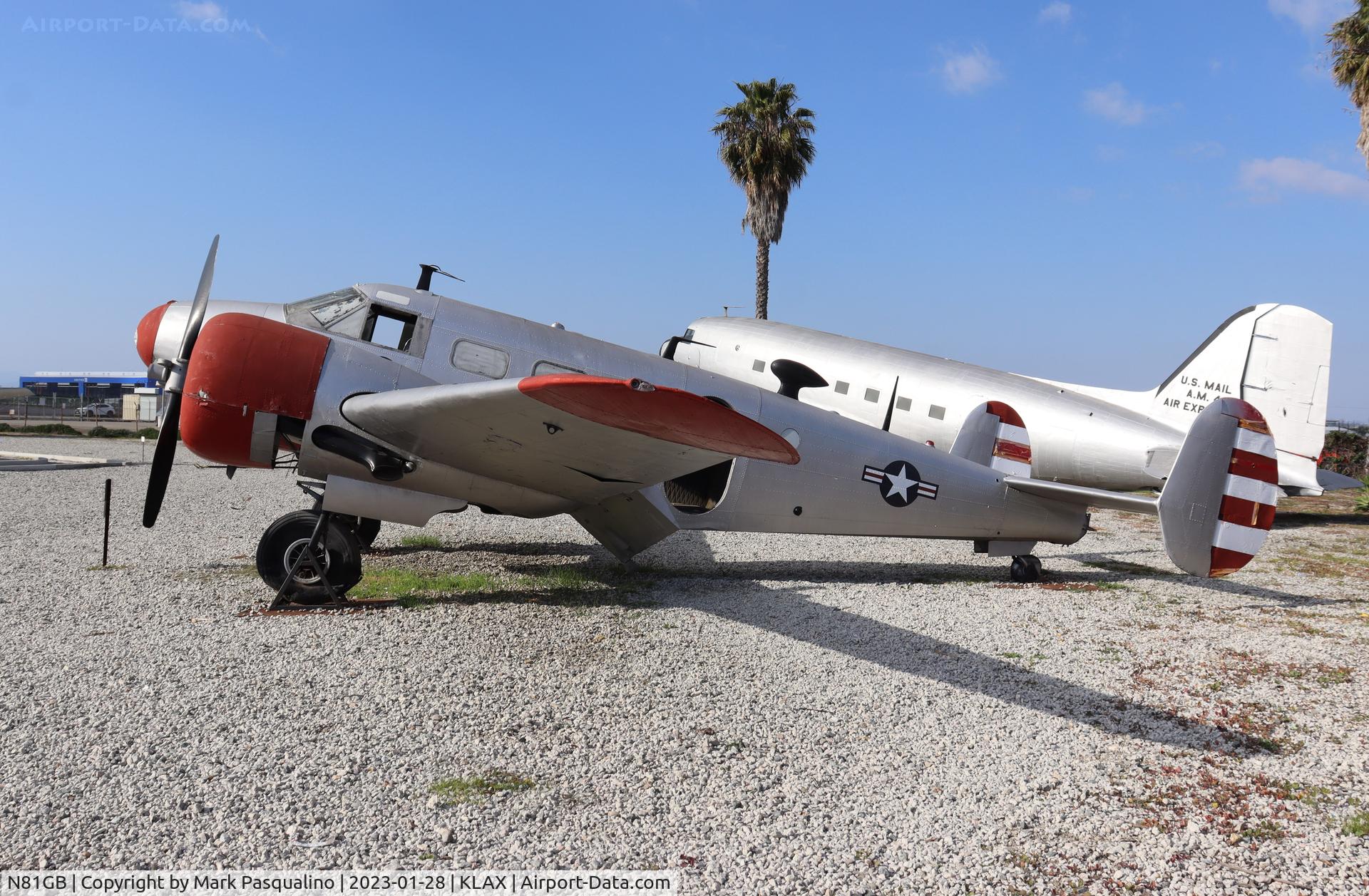 N81GB, 1944 Beech C18S C/N 7881, Beech C18S