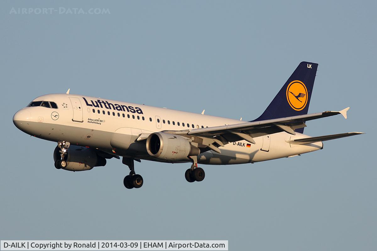 D-AILK, 1997 Airbus A319-114 C/N 679, at spl
