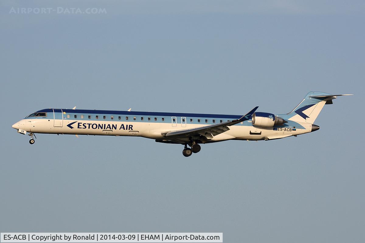 ES-ACB, 2010 Bombardier CRJ-900ER (CL-600-2D24) C/N 15261, at spl