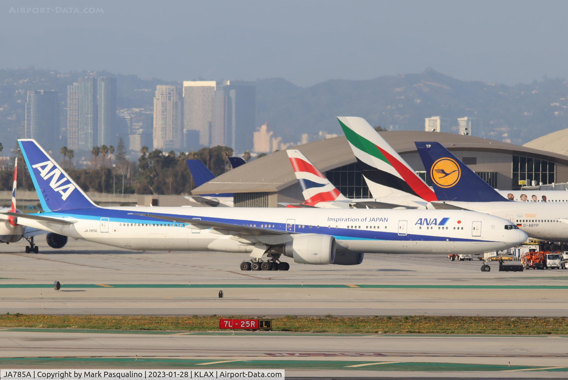 JA785A, 2010 Boeing 777-381/ER C/N 37951, Boeing 777-381/ER