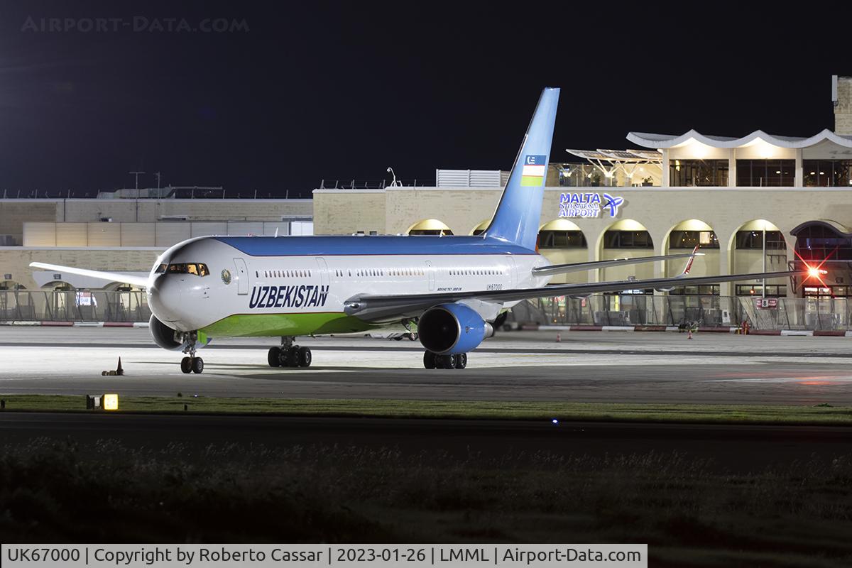 UK67000, 2007 Boeing 767-3CBER C/N 35796, Park 9