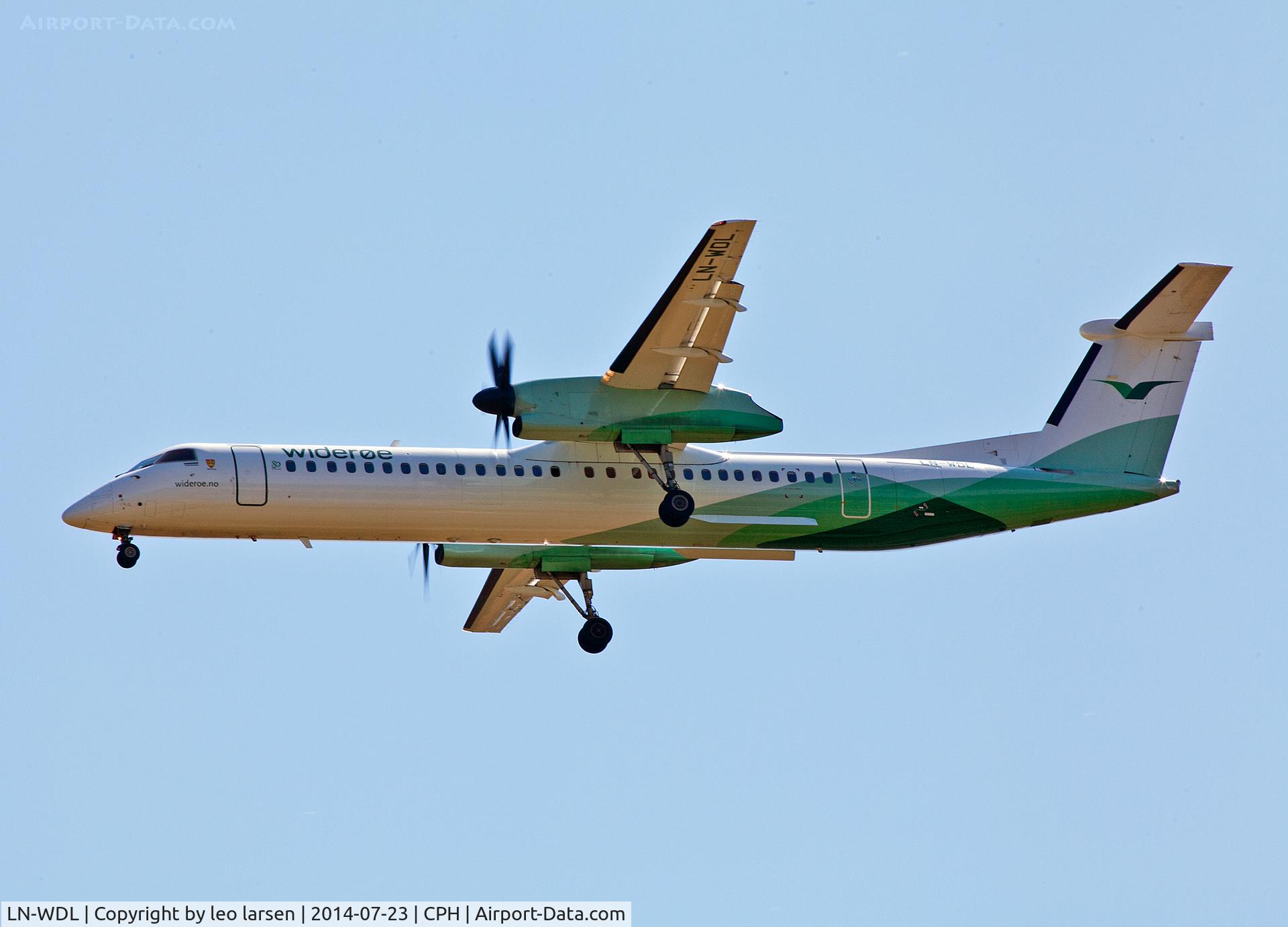 LN-WDL, 2011 De Havilland Canada DHC-8-402Q Dash 8 C/N 4392, Copenhagen 23.7.2014