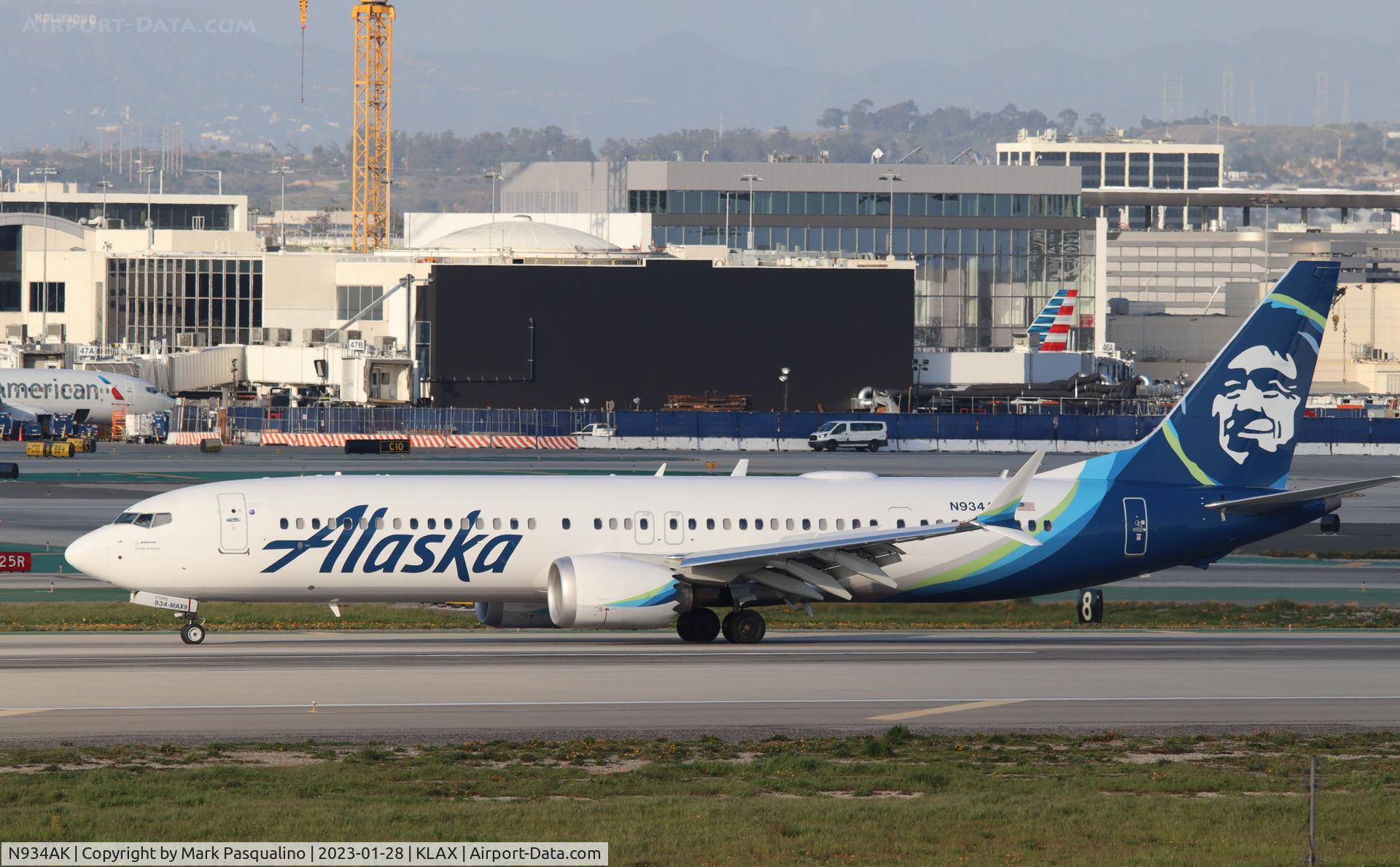 N934AK, 2022 Boeing 737-9 MAX C/N 43374, Boeing 737-9 MAX