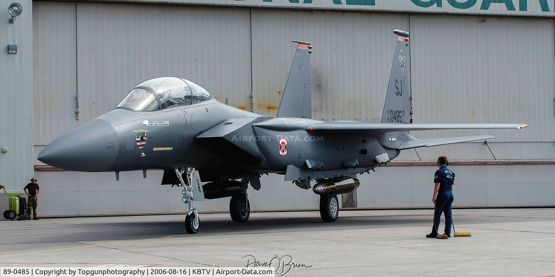 89-0485, 1989 McDonnell Douglas F-15E Strike Eagle C/N 1132/E107, STRIKE11 coming in to park