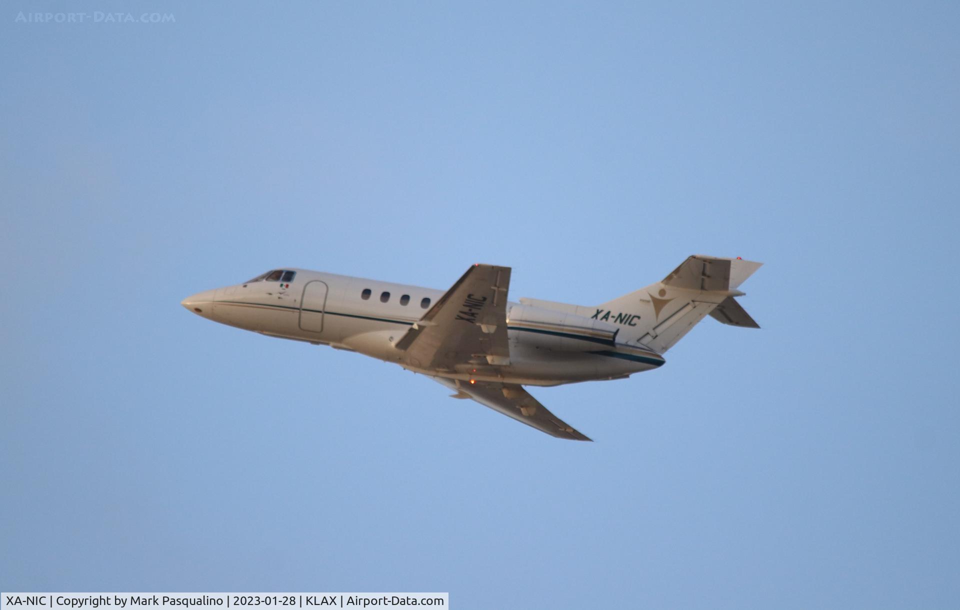 XA-NIC, 2001 Raytheon Hawker 800XP C/N 258552, Hawker 800XP