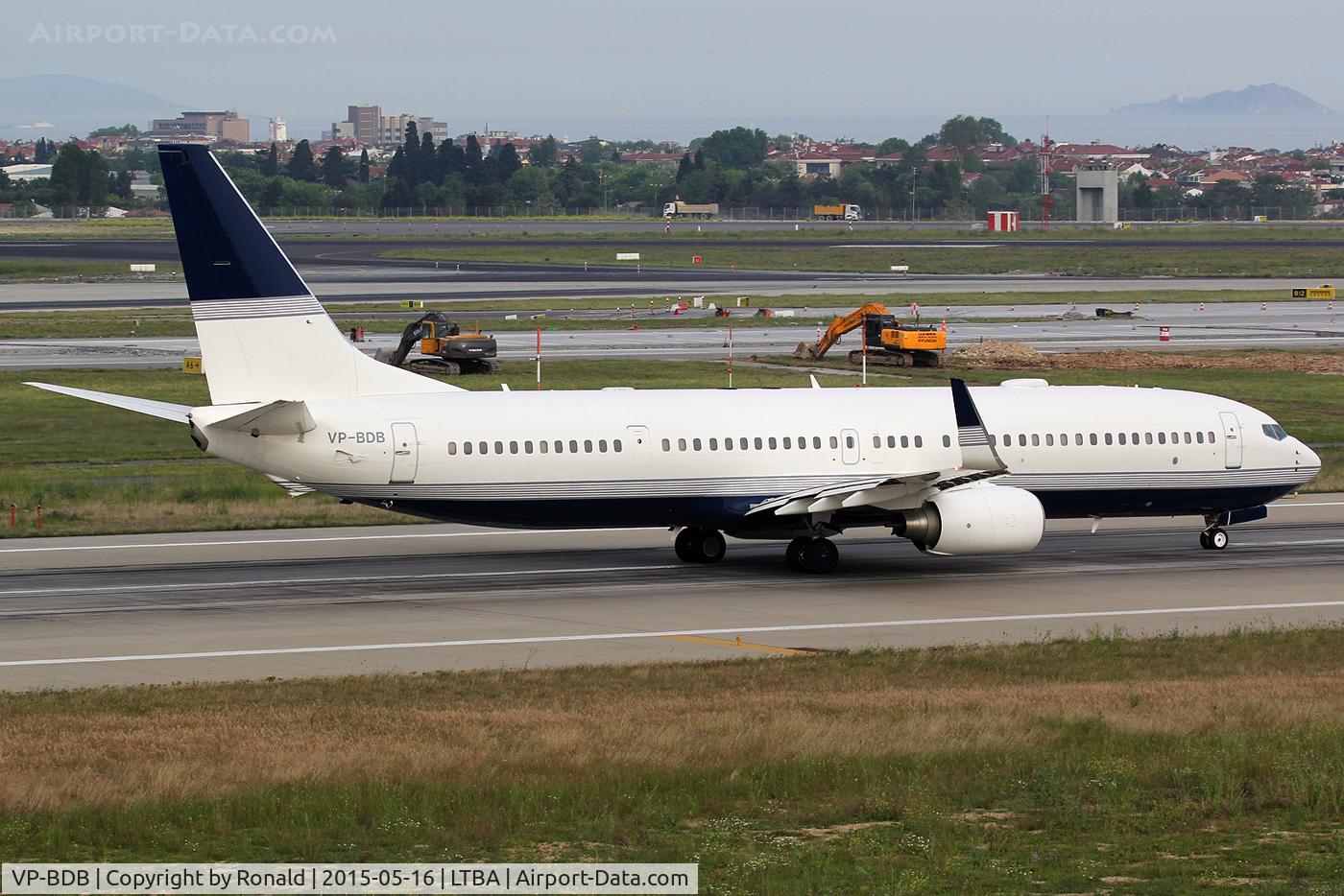 VP-BDB, 2009 Boeing 737-9LBER C/N 38890, at ist