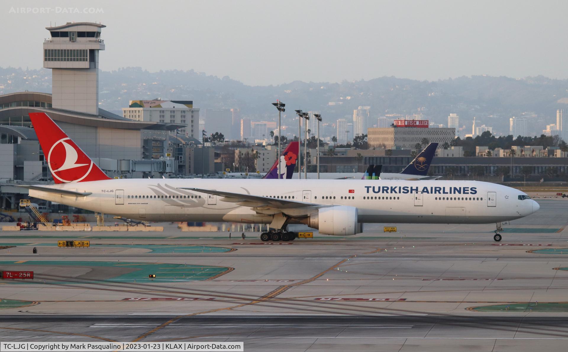 TC-LJG, 2016 Boeing 777-3F2/ER C/N 44128, Boeing 777-3F2/ER