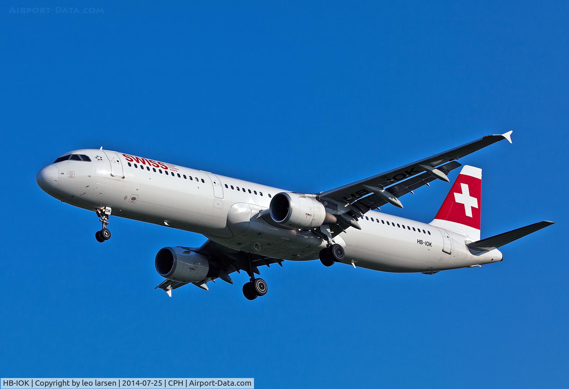 HB-IOK, 1999 Airbus A321-111 C/N 987, Copenhagen 25.7.2014