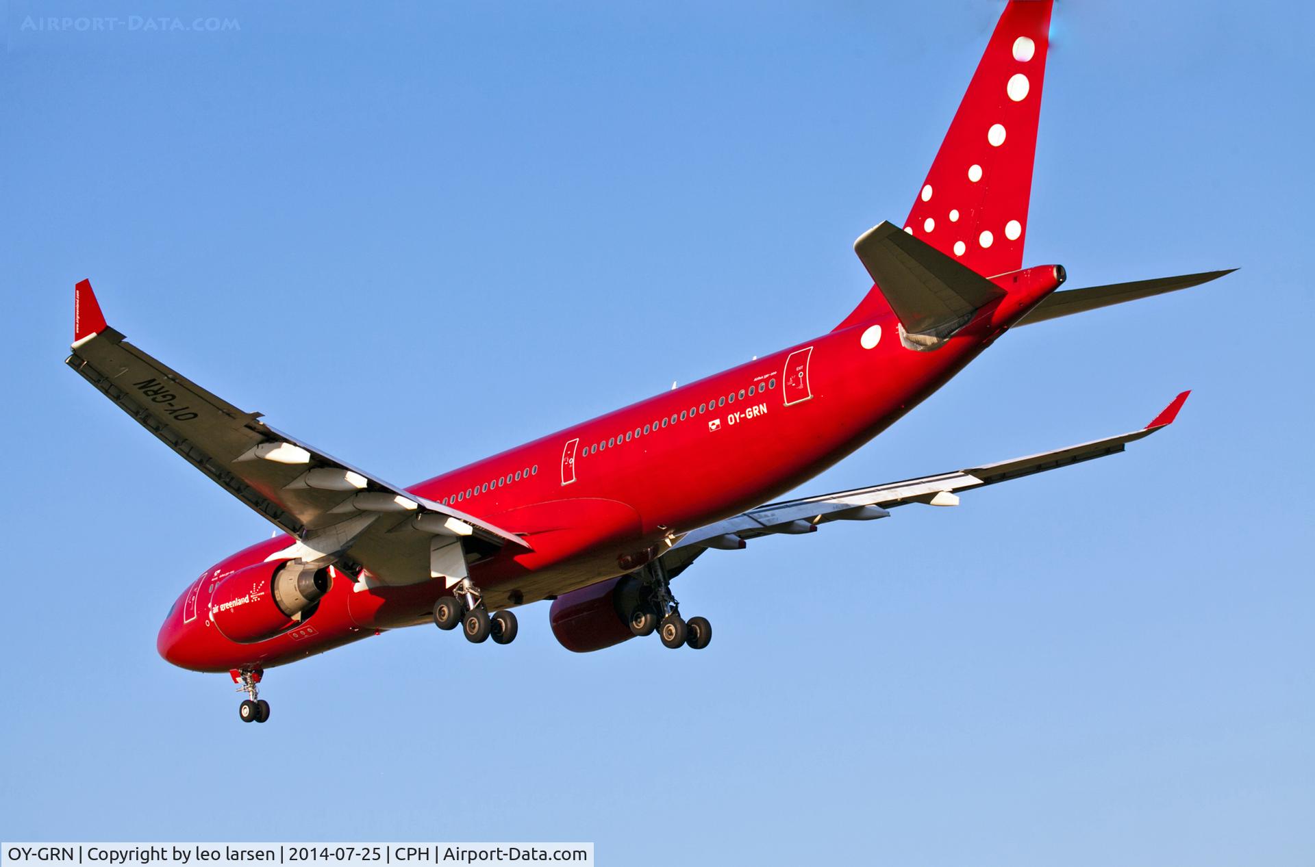 OY-GRN, 1998 Airbus A330-223 C/N 230, Copenhagen 25.7.2014 LD R-22L