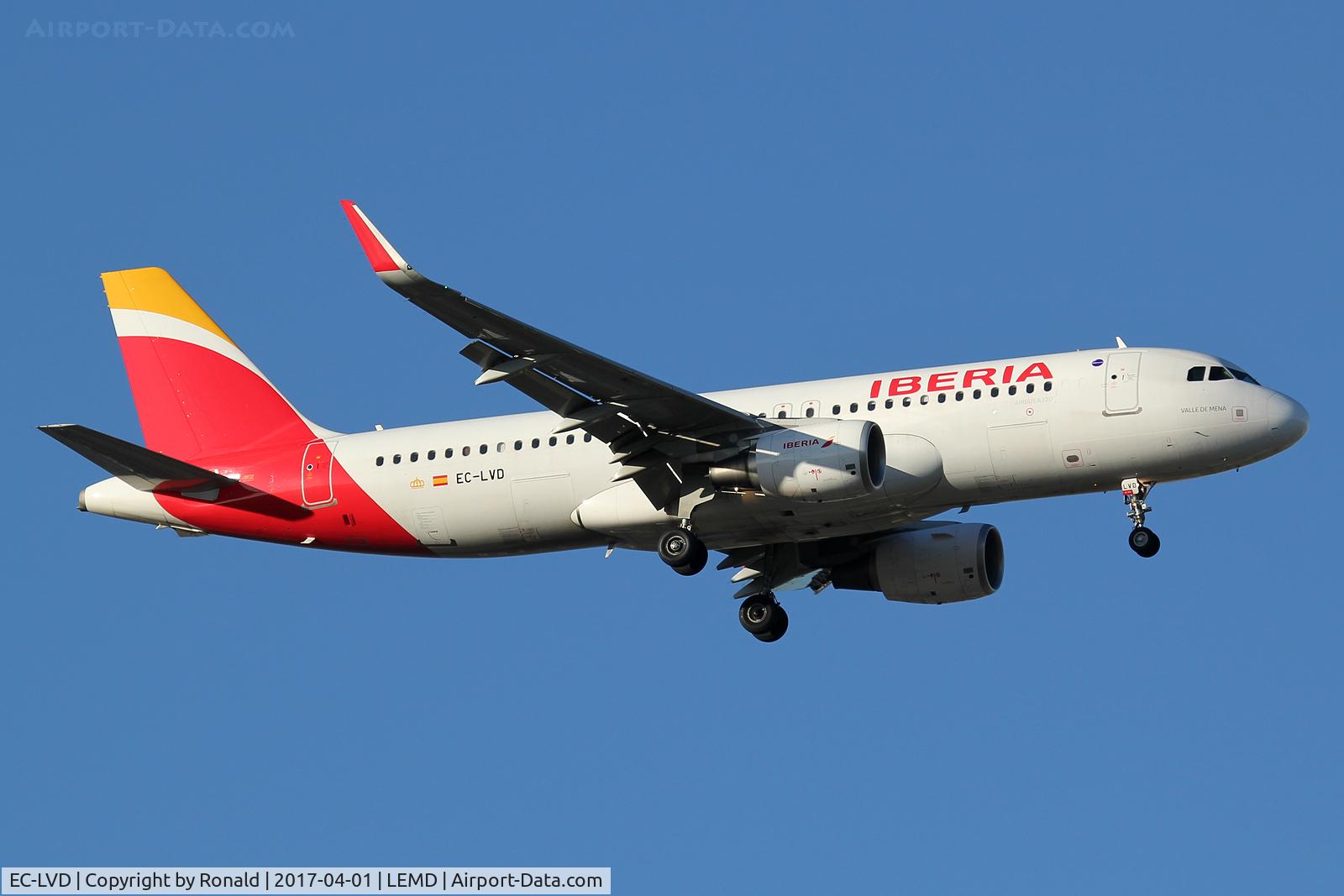 EC-LVD, 2013 Airbus A320-216 C/N 5570, at mad