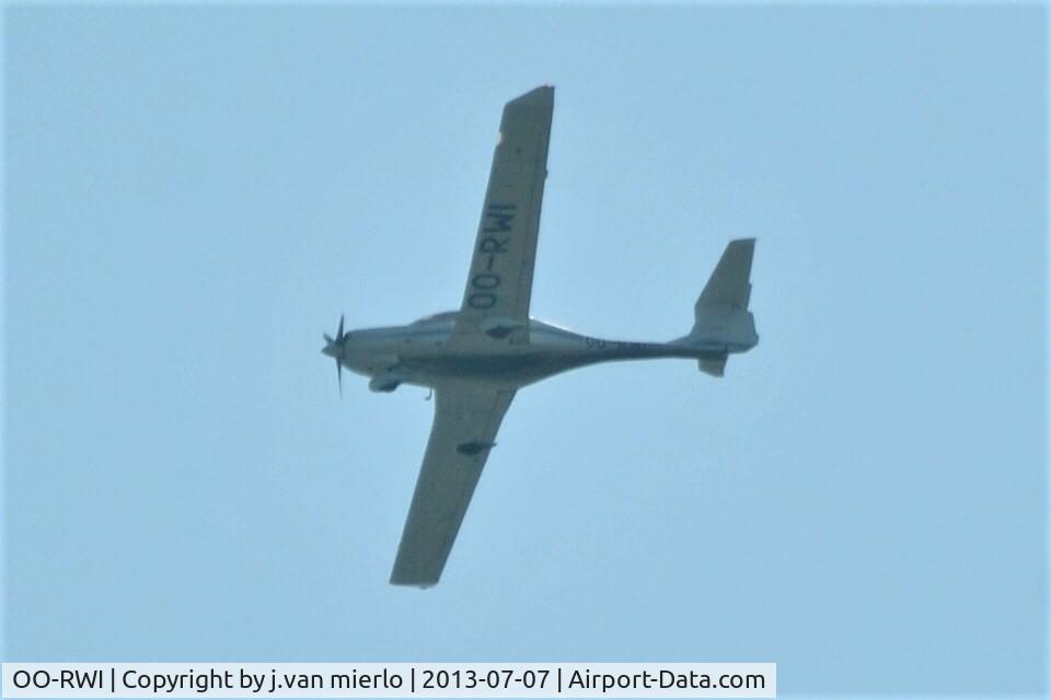OO-RWI, 2005 Diamond DA-40TDI Diamond Star C/N D4.169, Over Belgium