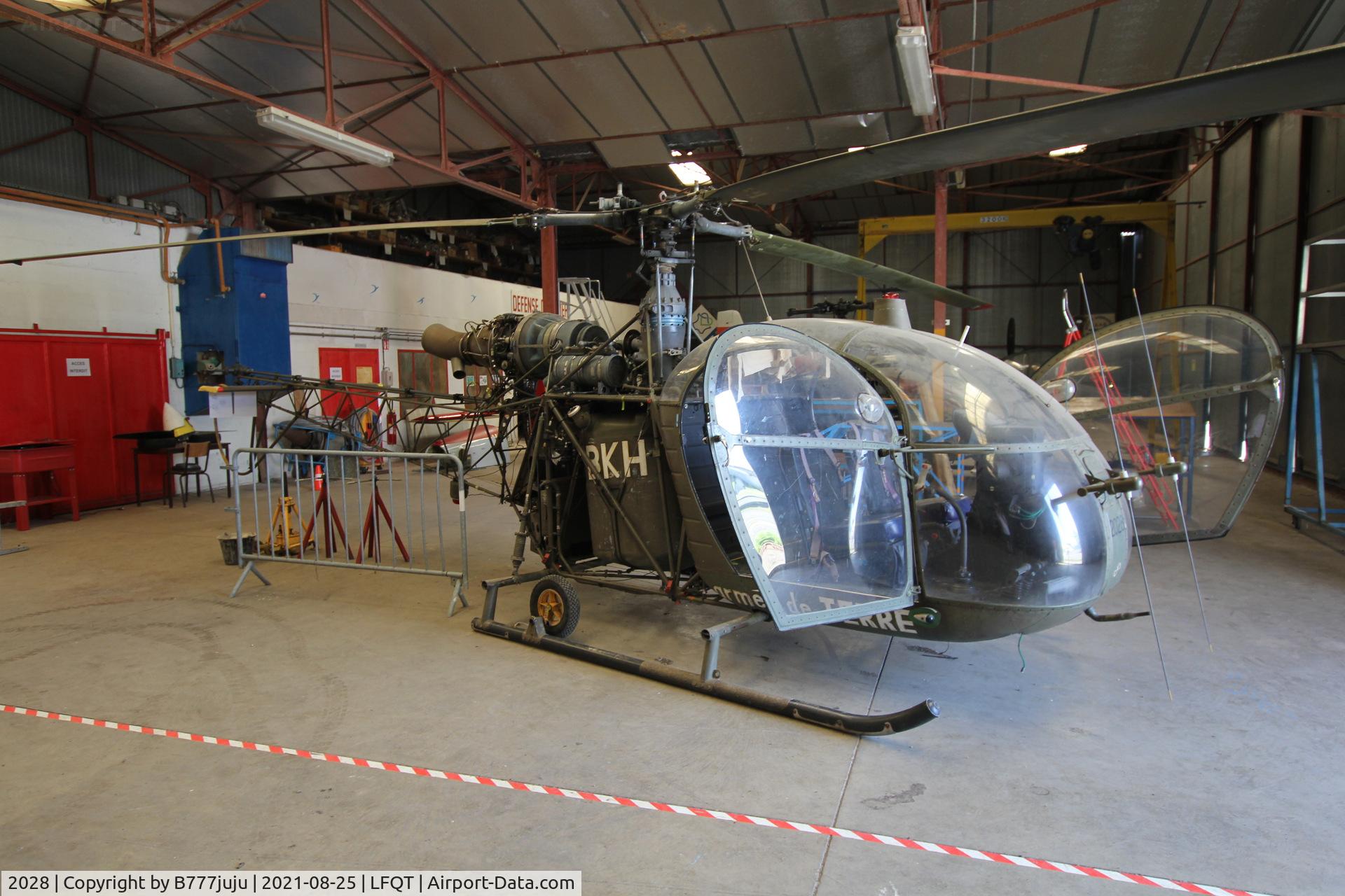 2028, Sud Aviation SA-318C Alouette II C/N 2028, use for mecanical training