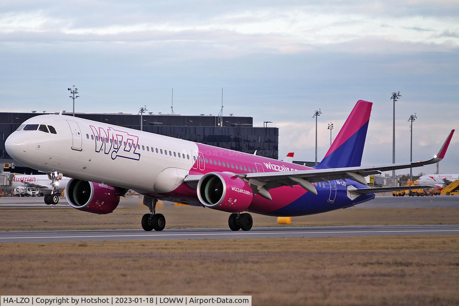 HA-LZO, 2022 Airbus A321-271NX C/N 10843, Rotating on runway 29