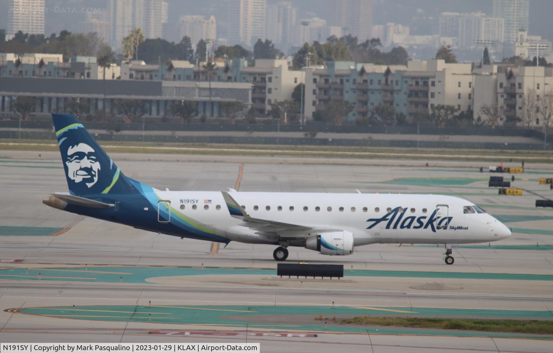 N191SY, 2017 Embraer 175LR (ERJ-170-200LR) C/N 17000632, ERJ-170-200LR