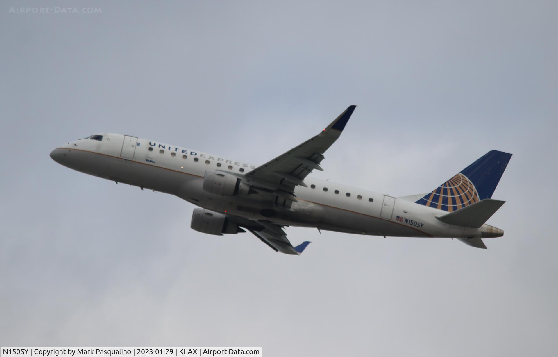 N150SY, 2015 Embraer 175LR (ERJ-170-200LR) C/N 15000499, ERJ-170-200LR