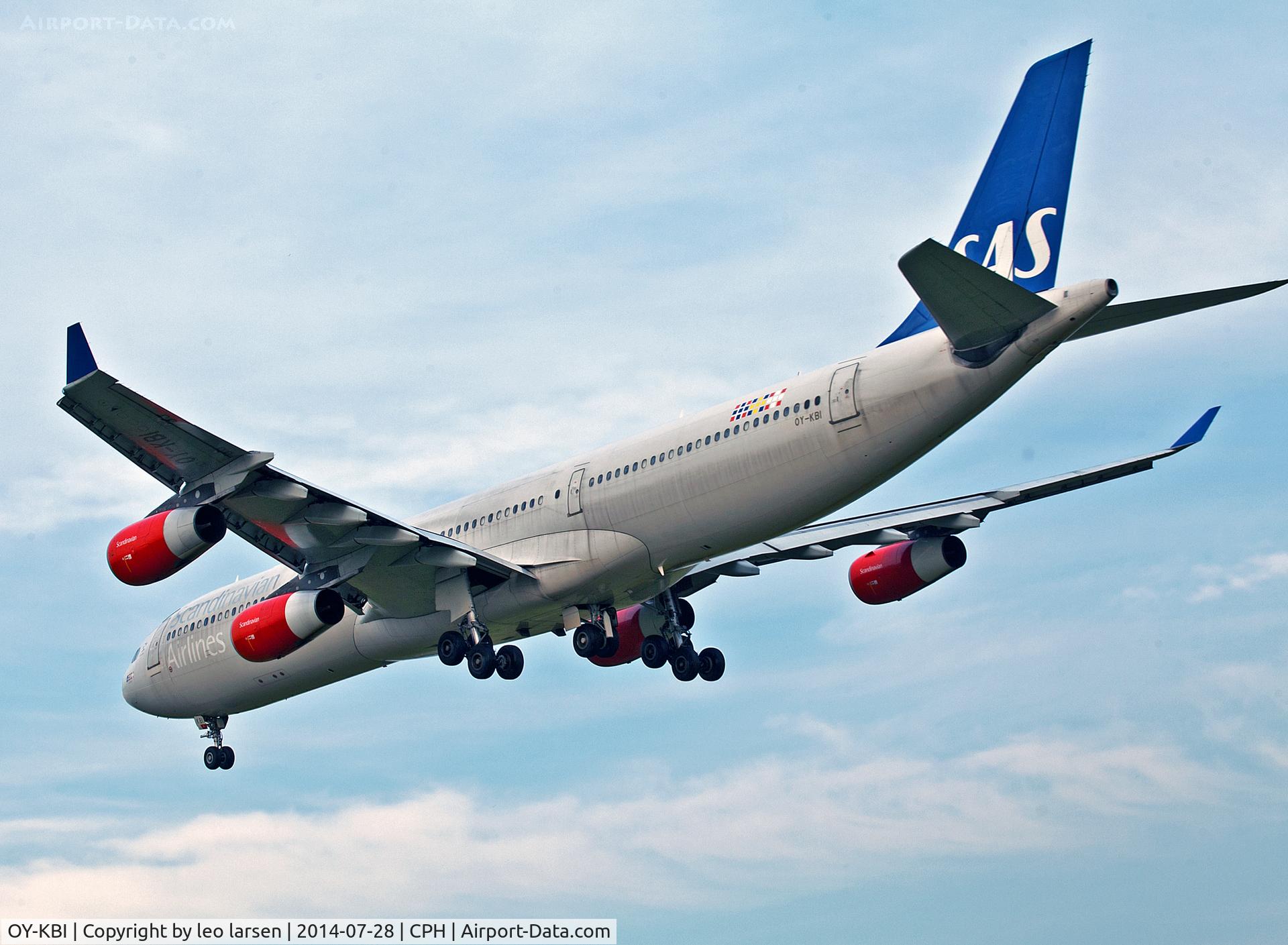 OY-KBI, 2001 Airbus A340-313X C/N 430, Copenhagen 28.7.2014