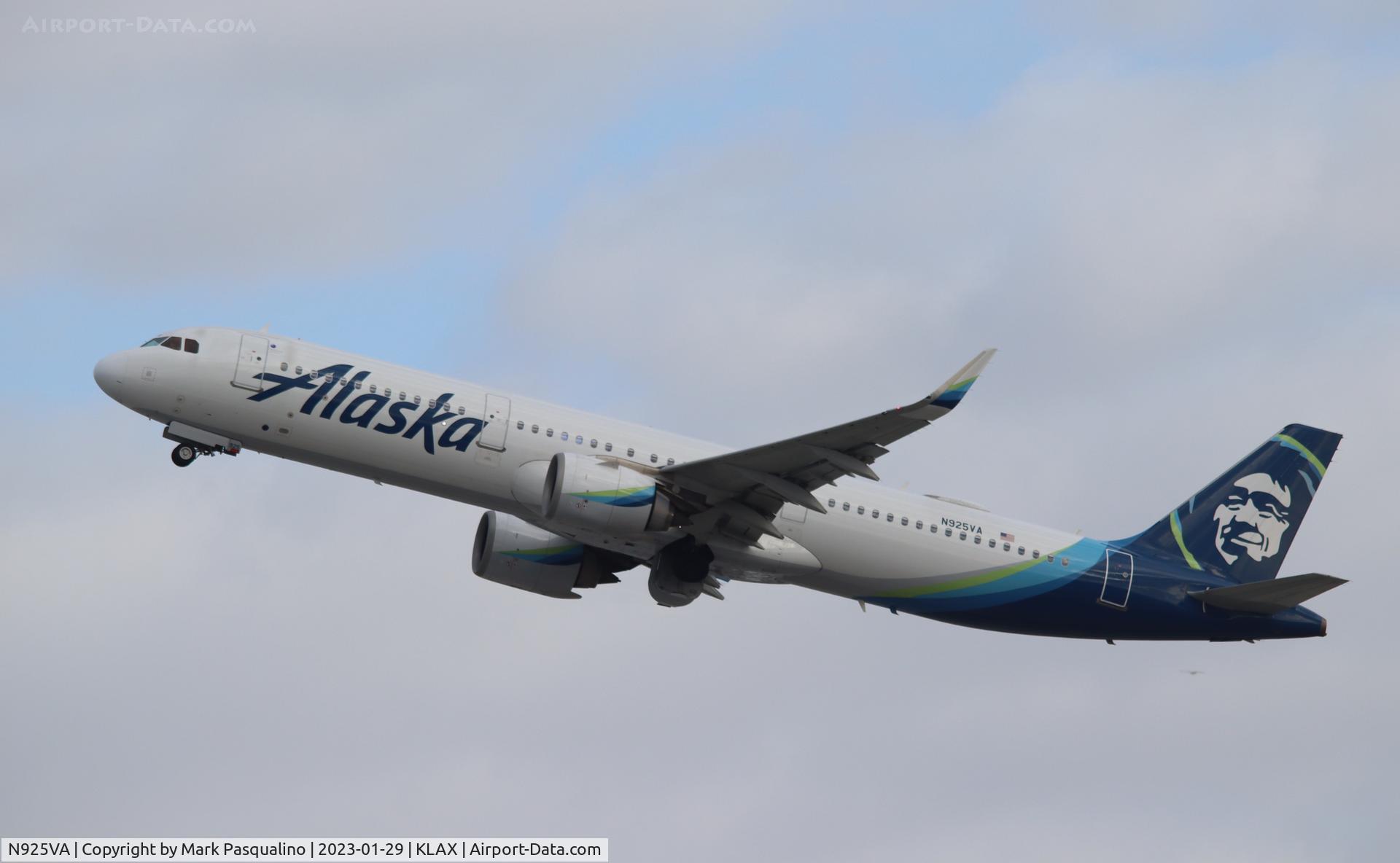 N925VA, 2017 Airbus A321-251N C/N 7999, Airbus A321-251N