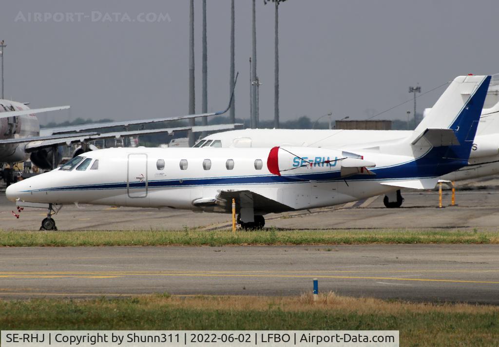SE-RHJ, 2000 Cessna 560XL Citation Excel C/N 560-5078, Parked at the General Aviation area....