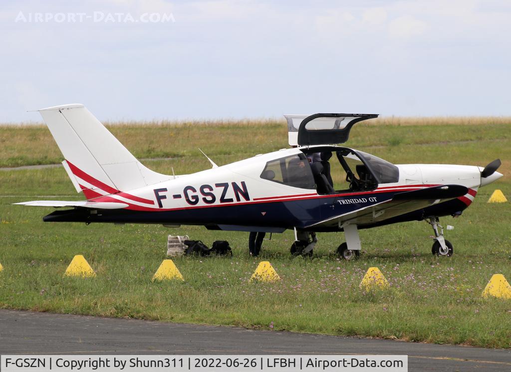 F-GSZN, Socata TB-20 Trinidad C/N 2037, Preparing a new flight...