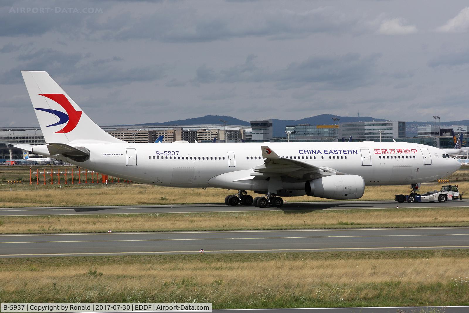 B-5937, 2013 Airbus A330-243 C/N 1468, at fra