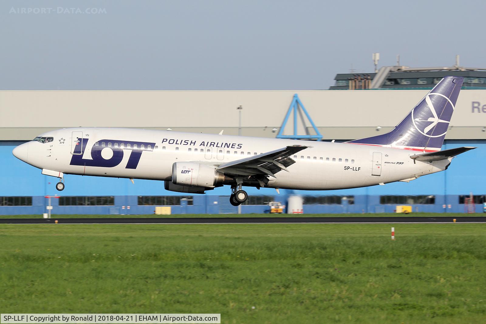 SP-LLF, 1997 Boeing 737-45D C/N 28752/2874, at spl