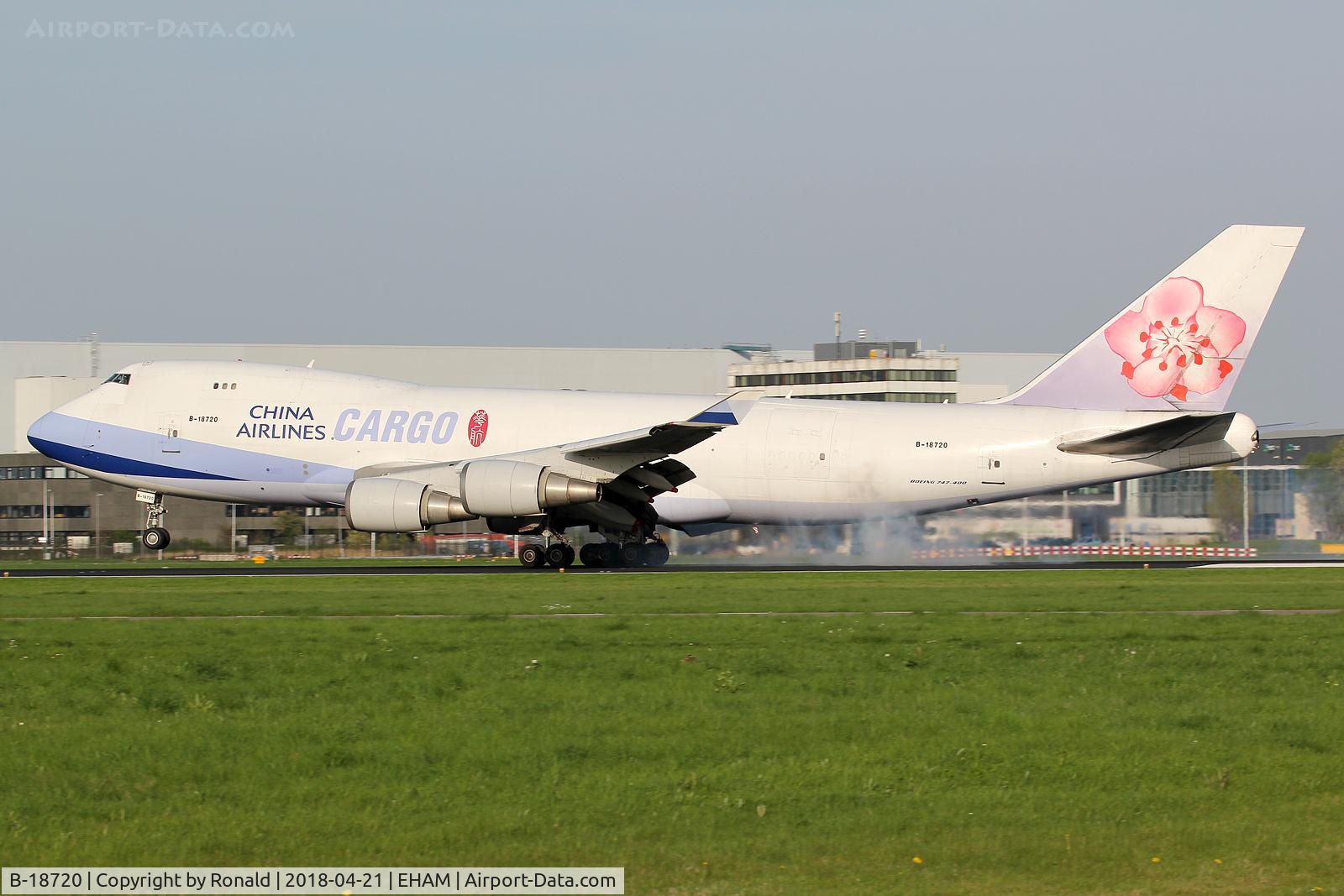 B-18720, 2005 Boeing 747-409F/SCD C/N 33733, at spl