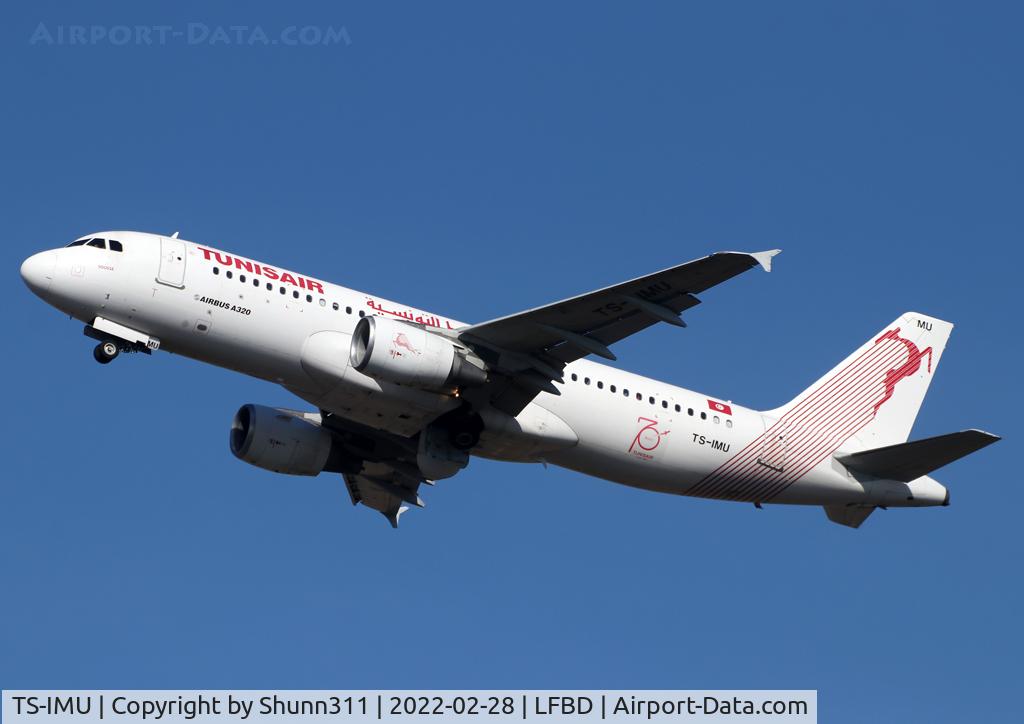 TS-IMU, 2013 Airbus A320-214 C/N 5474, Climbing after take off from rwy 23... Still with 70th anniversary patch...