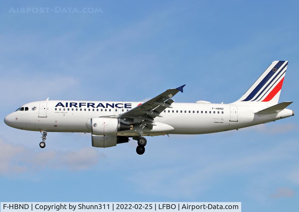 F-HBND, 2011 Airbus A320-214 C/N 4604, Landing rwy 32L in new c/s