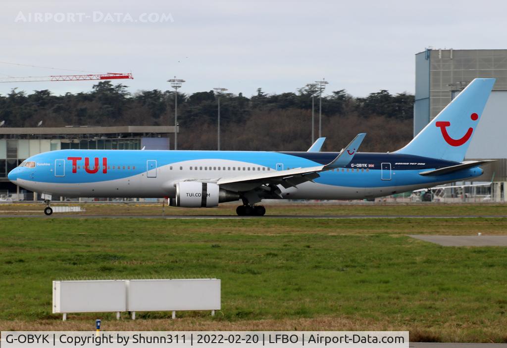 G-OBYK, 1999 Boeing 767-38A C/N 29617, Landng rwy 14R