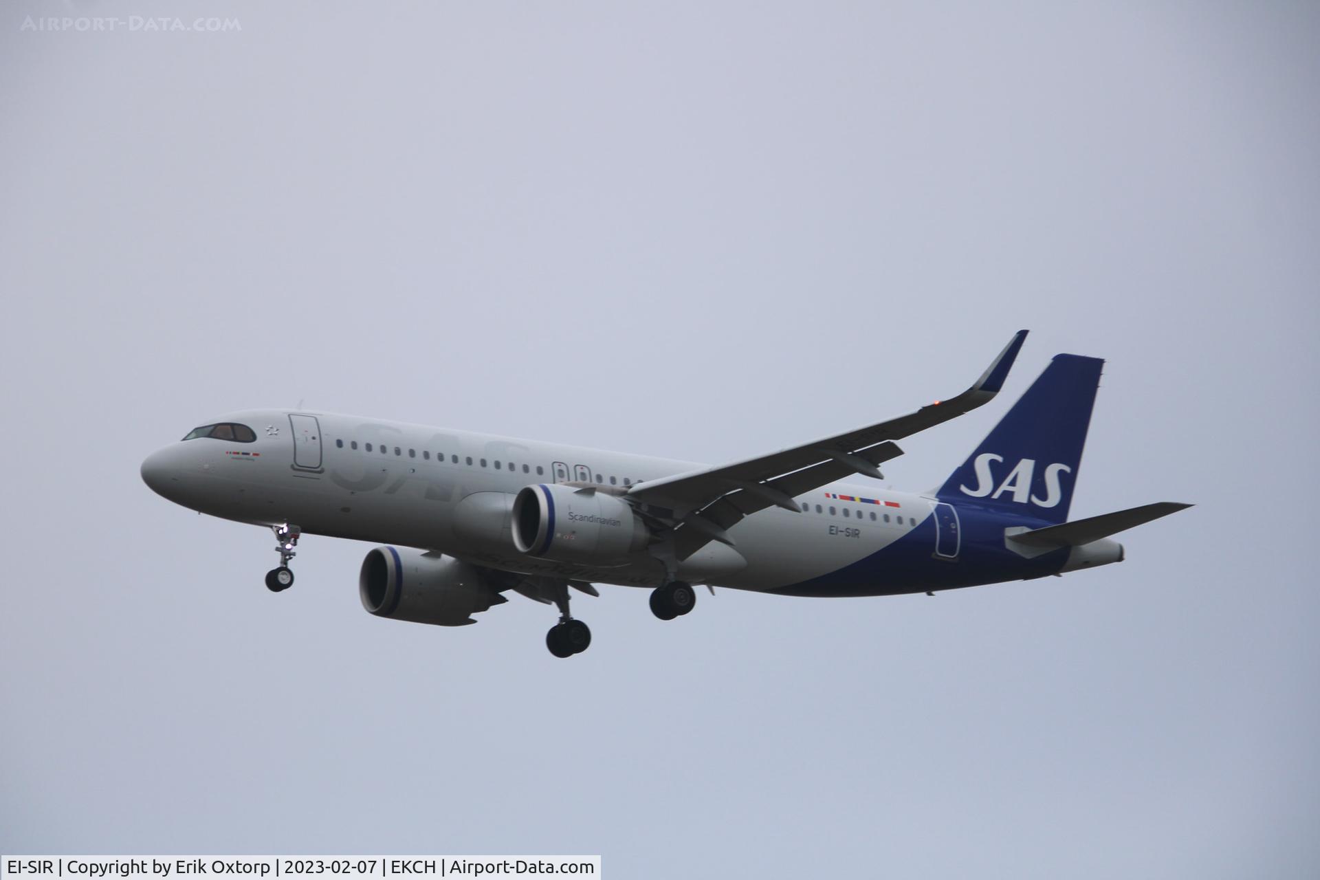 EI-SIR, 2022 Airbus A320-251N C/N 10990, EI-SIR landing rw 22L