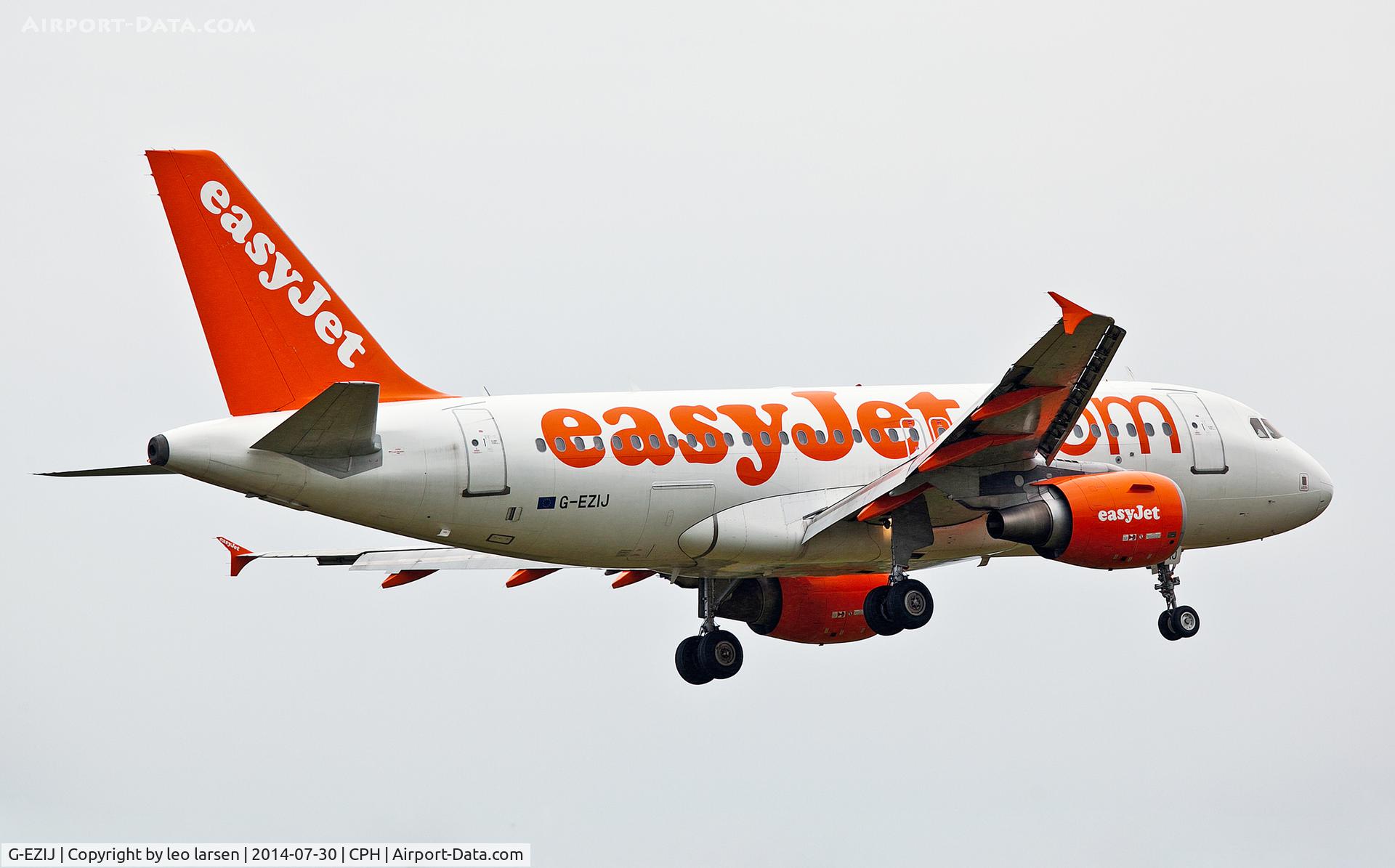 G-EZIJ, 2005 Airbus A319-111 C/N 2477, Copenhagen 30.7.2014
