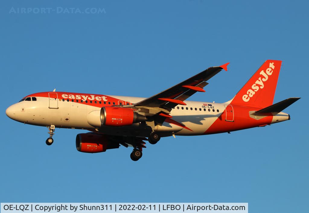 OE-LQZ, 2007 Airbus A319-111 C/N 3059, Landing rwy 32L in new c/s