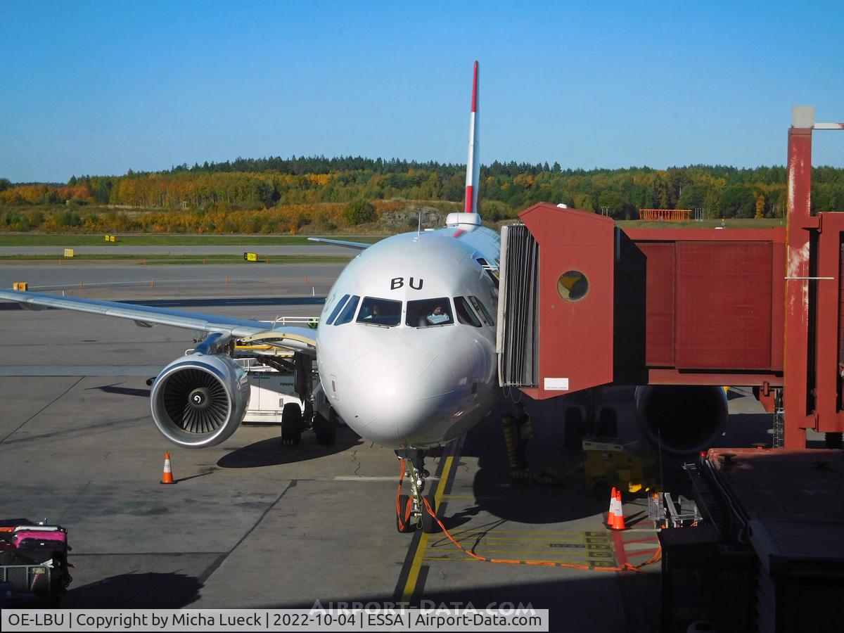 OE-LBU, 2001 Airbus A320-214 C/N 1478, At Arlanda