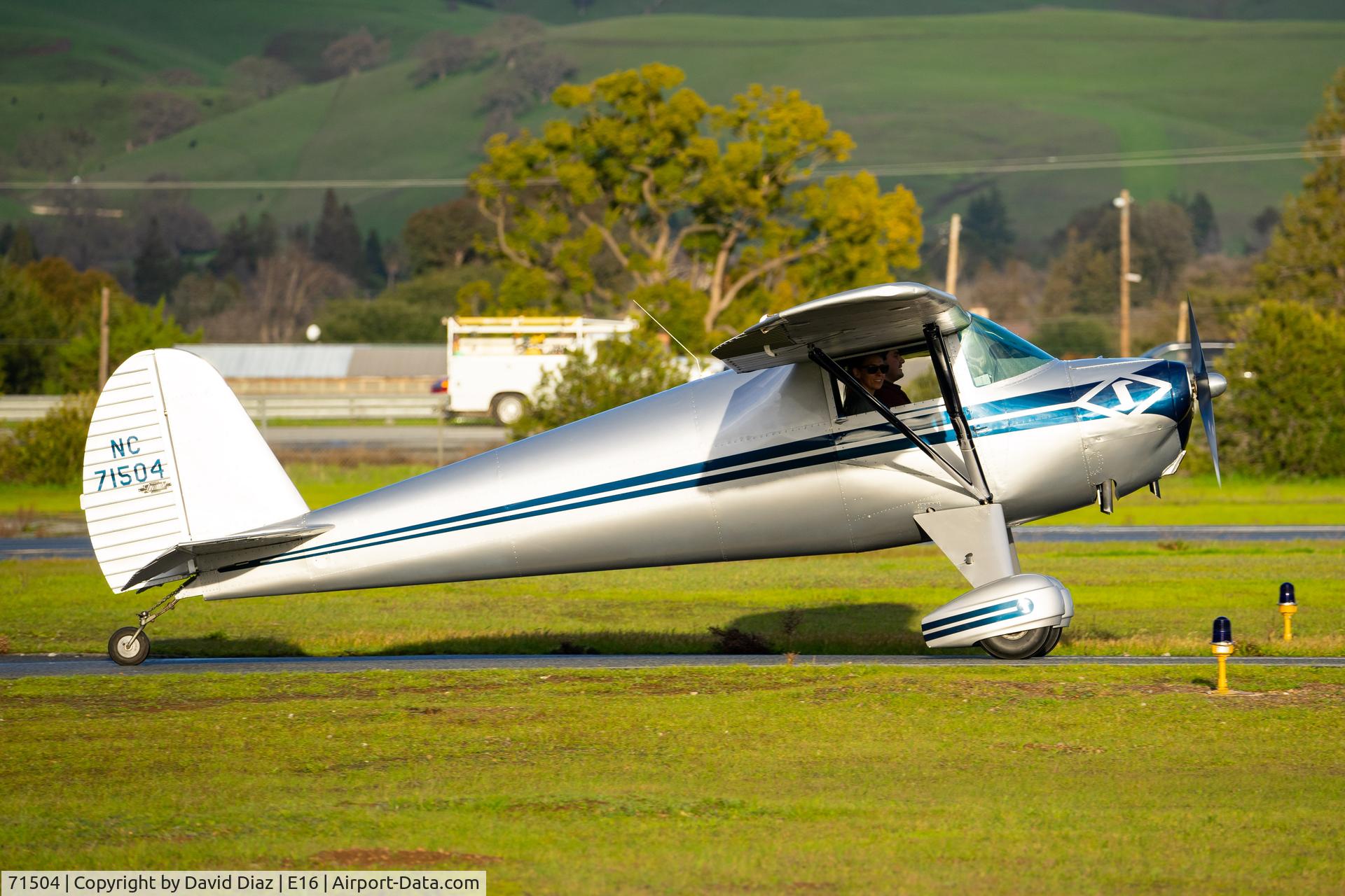 71504, 1946 Luscombe 8A C/N 2931, N71504 taxiing
