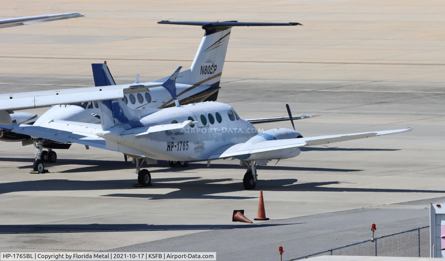 HP-1765BL, 1989 Beech C90A King Air C/N LJ-1222, Beech C90 zx