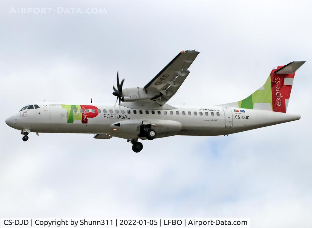 CS-DJD, 2015 ATR 72-212A C/N 1233, Landing rwy 32L