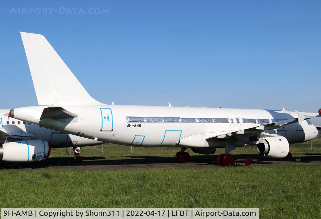 9H-AMB, 1995 Airbus A320-212 C/N 528, Stored in all white c/s without titles