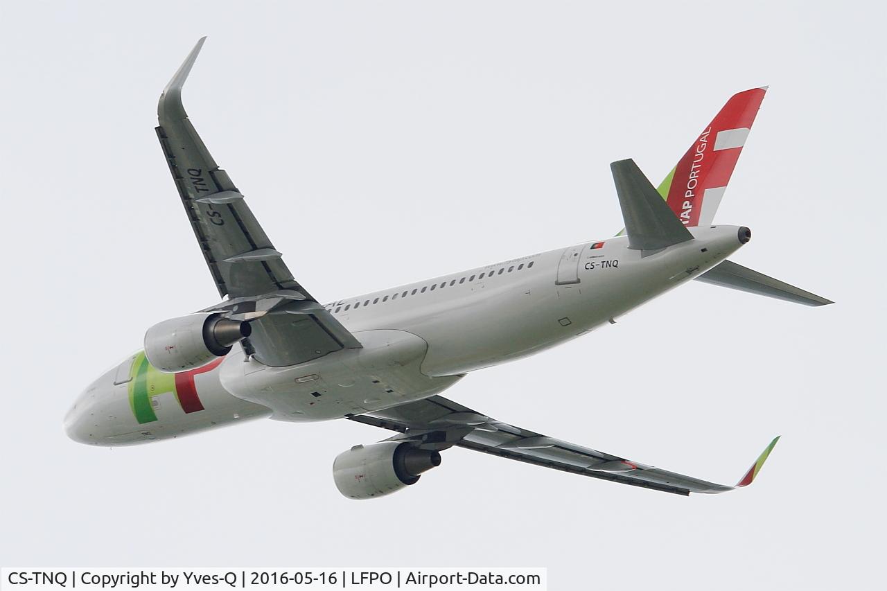 CS-TNQ, 2009 Airbus A320-214 C/N 3769, Airbus A320-214, Climbing from rwy 24, Paris-Orly airport (LFPO-ORY)