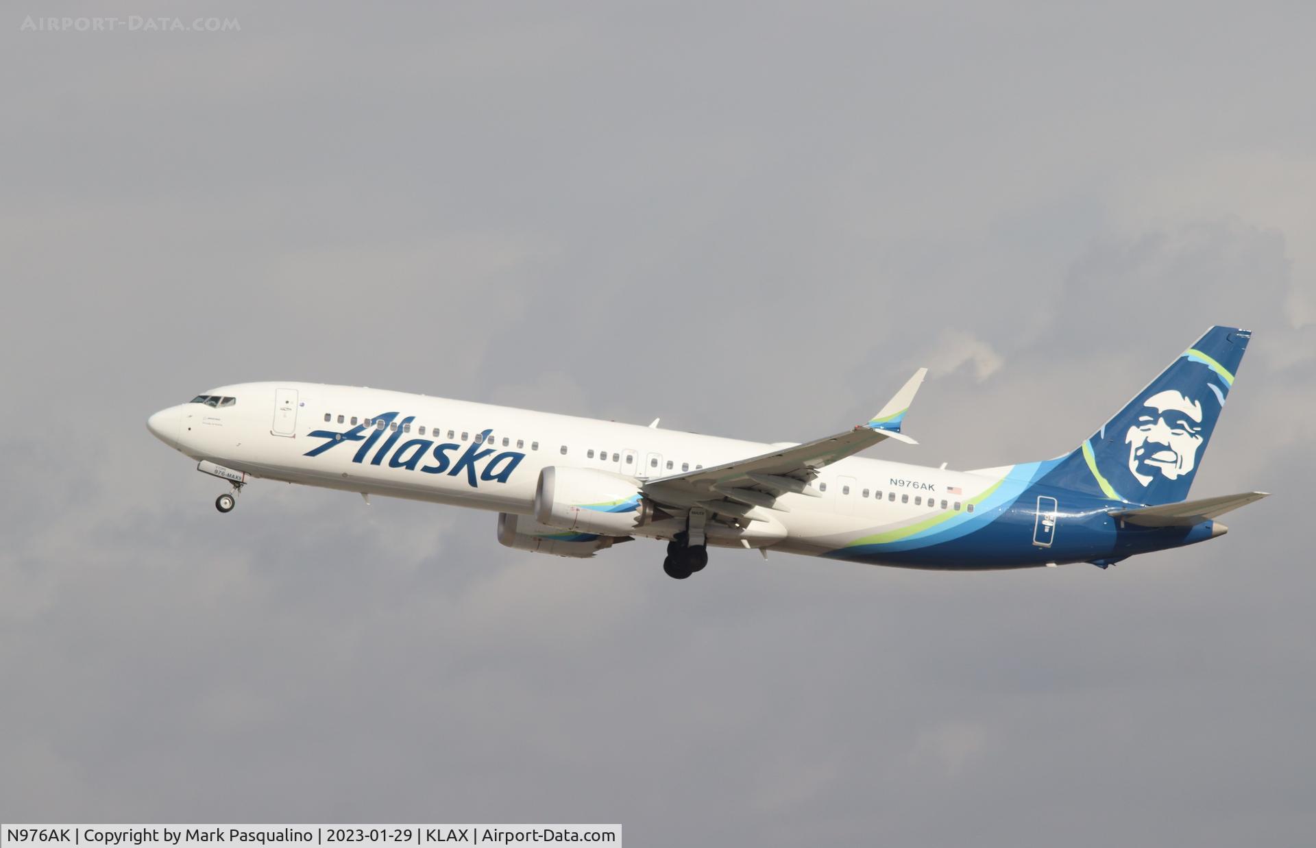 N976AK, 2019 Boeing 737-9 MAX C/N 64967, Boeing 737-9 MAX