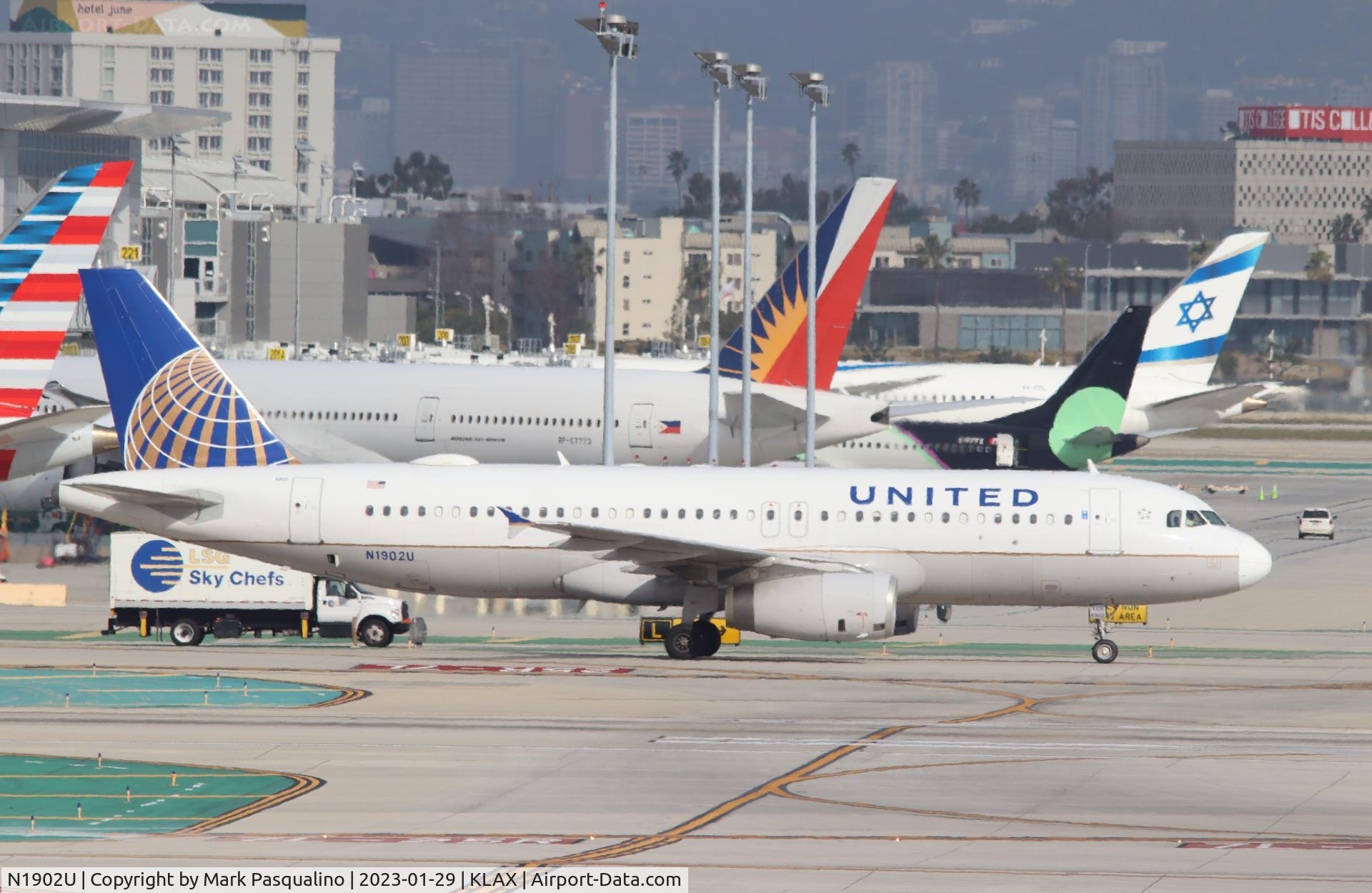 N1902U, 2006 Airbus A320-214 C/N 2714, Airbus A320-214