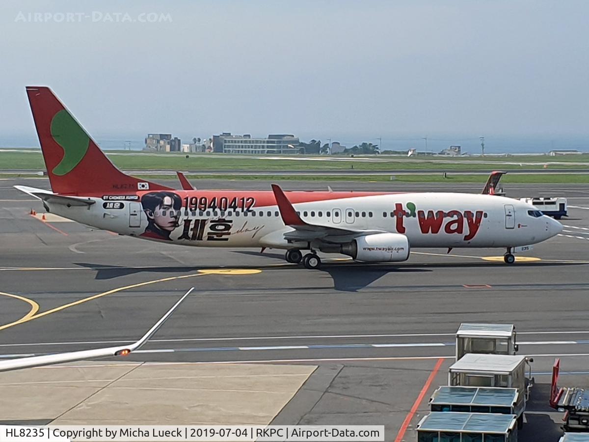 HL8235, 2010 Boeing 737-8KG C/N 39448, At Jeju