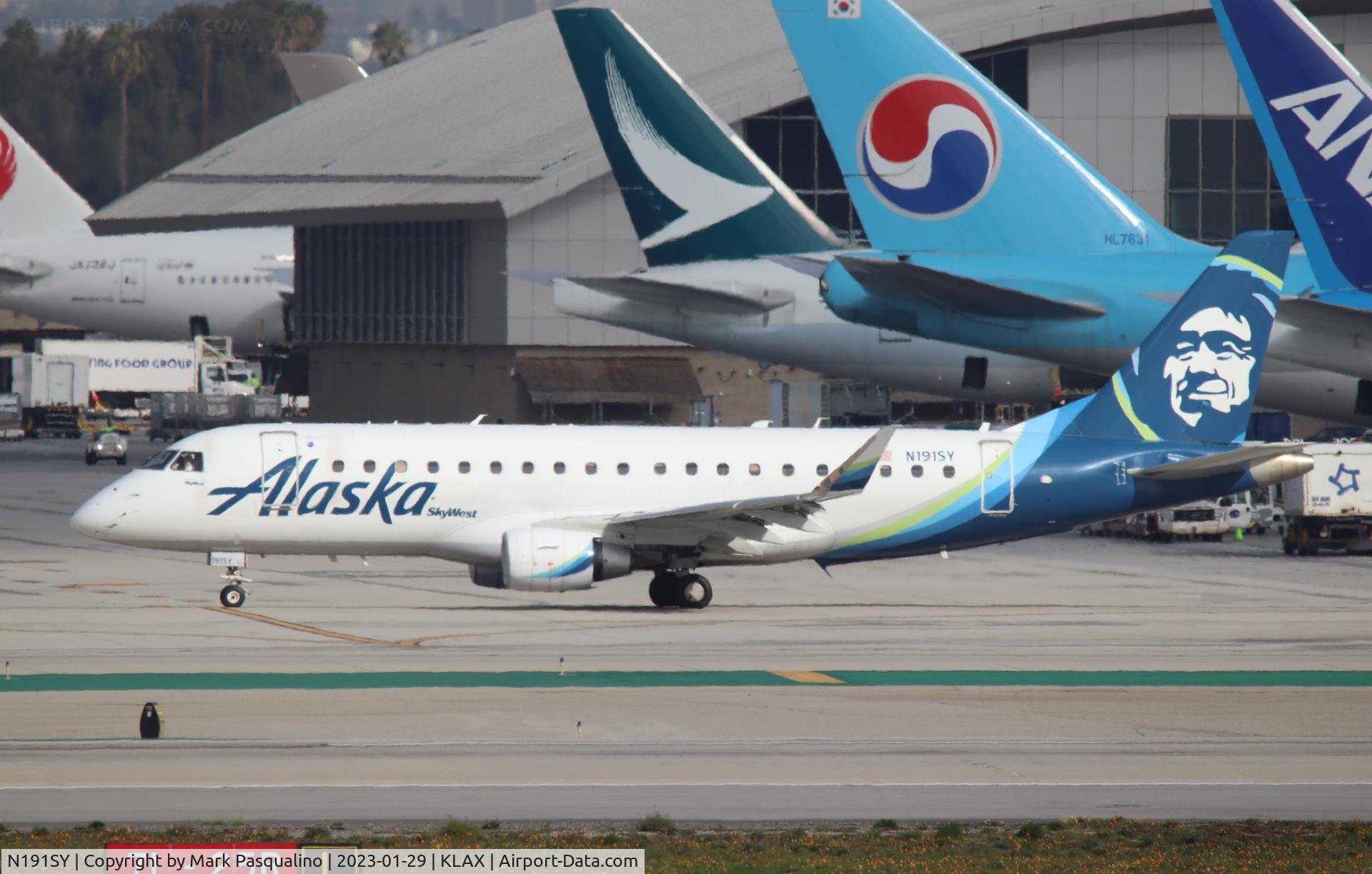 N191SY, 2017 Embraer 175LR (ERJ-170-200LR) C/N 17000632, ERJ-170-200LR