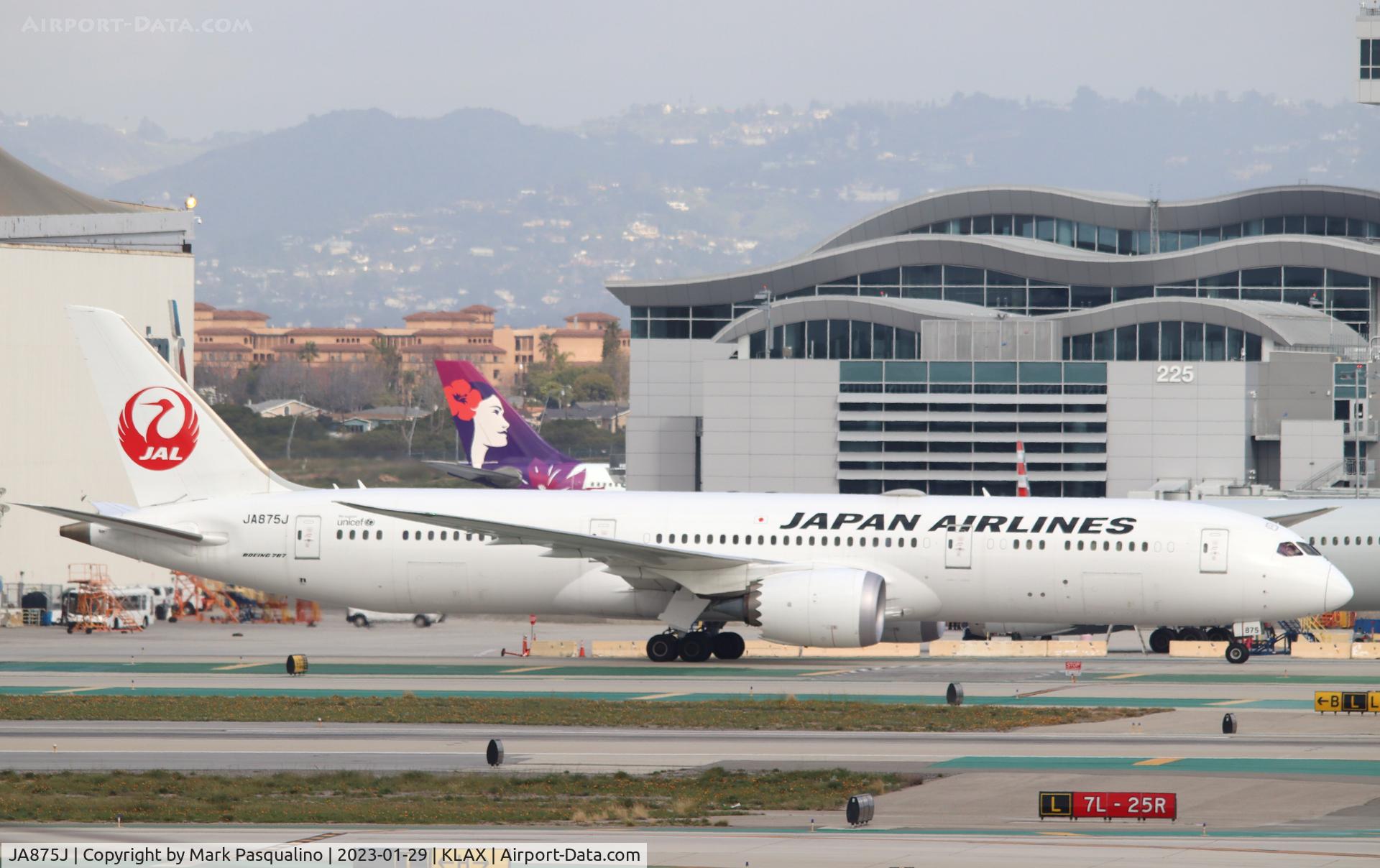JA875J, 2018 Boeing 787-9 Dreamliner C/N 38134, Boeing 787-9